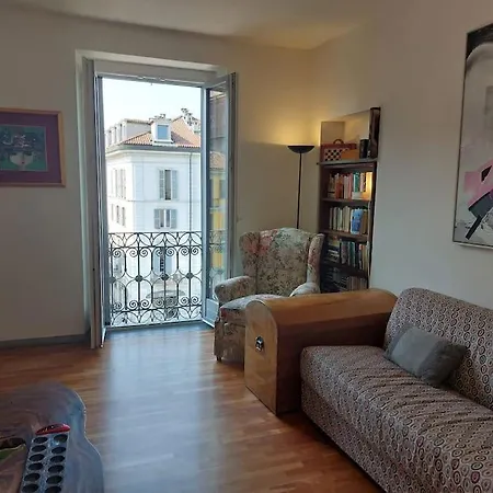 The Painter House On The River Lägenhet Milano